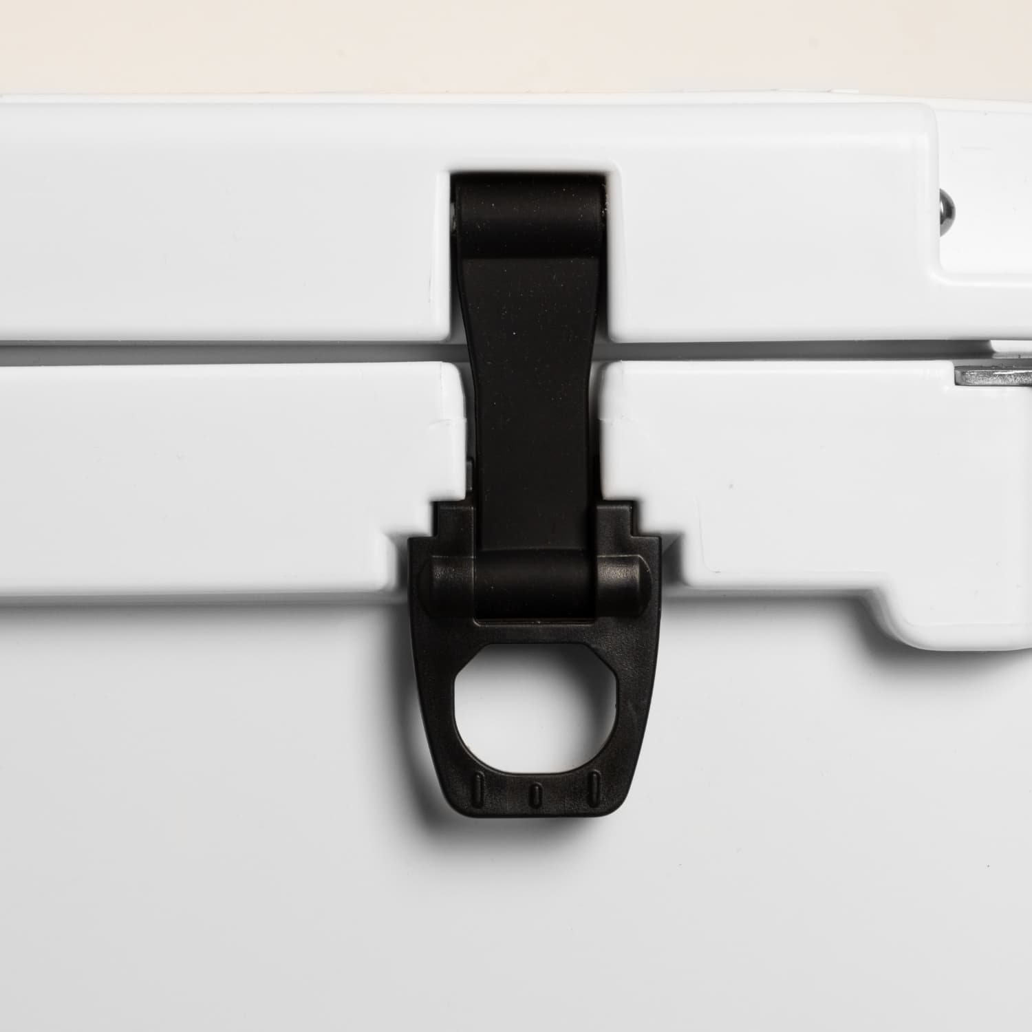 OFF ROAD 55QT WHITE COOLER